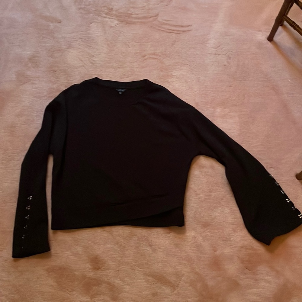 Black crew neck sweatshirt- size large